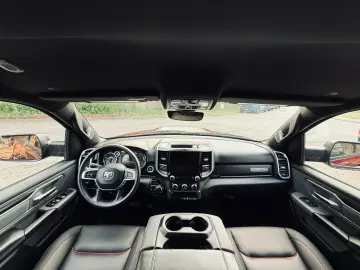 DODGE 5.7 4X4 OFFROAD LIFT AHK NAVI GARANTIE ABDECKUNG