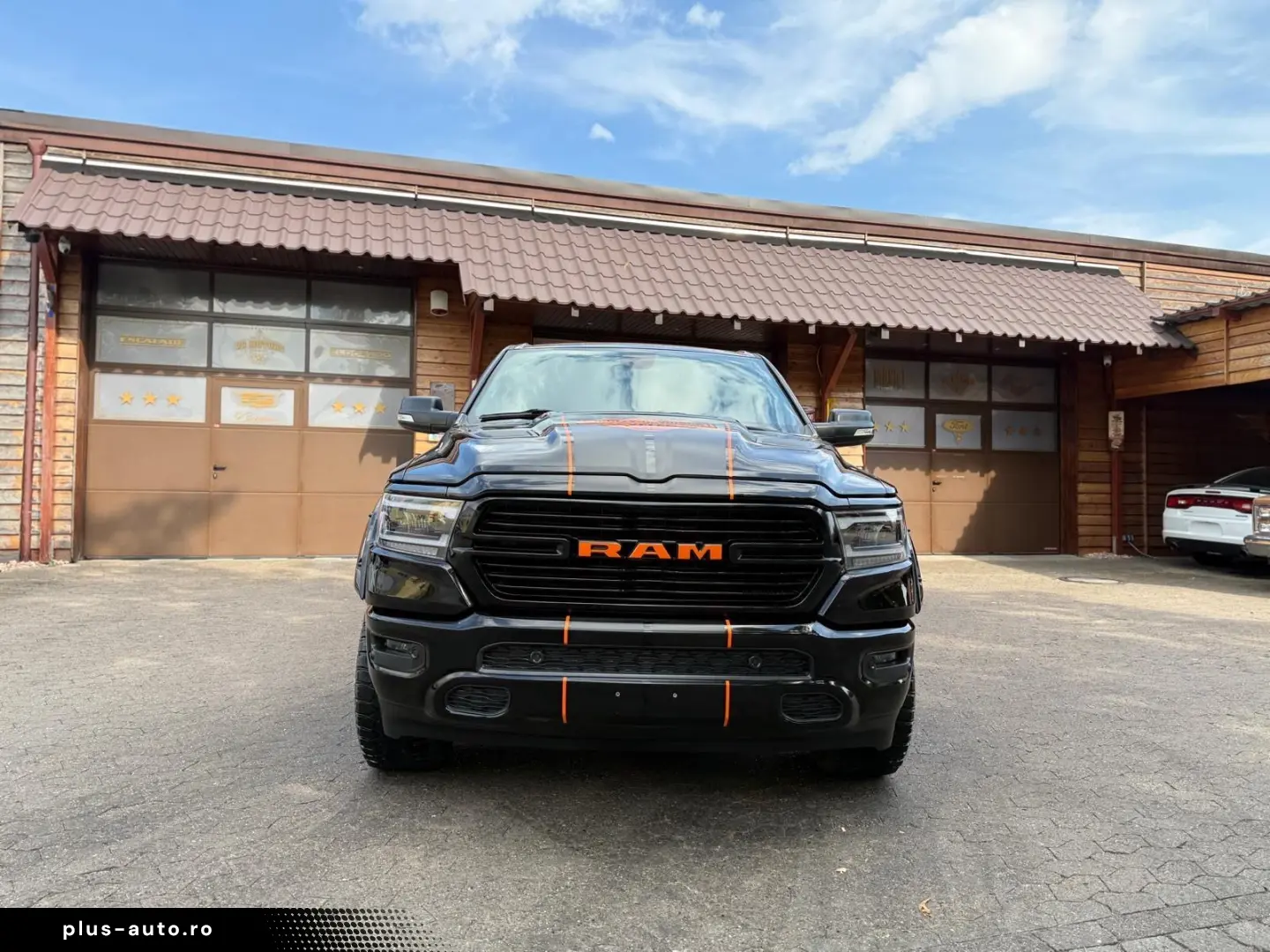 DODGE V8 OFFROAD LIFT BÜGEL LED 4X4 NAVI AHK GARANTIE