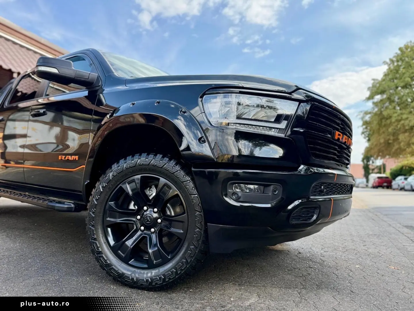 DODGE V8 OFFROAD LIFT BÜGEL LED 4X4 NAVI AHK GARANTIE