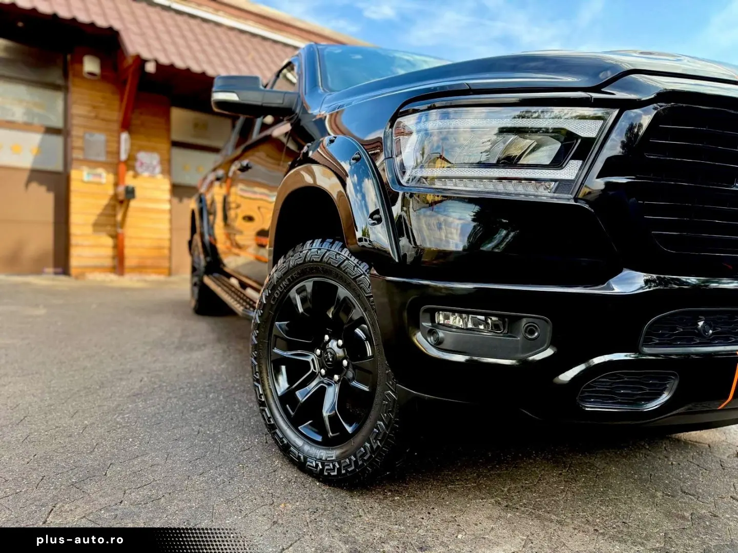 DODGE V8 OFFROAD LIFT BÜGEL LED 4X4 NAVI AHK GARANTIE