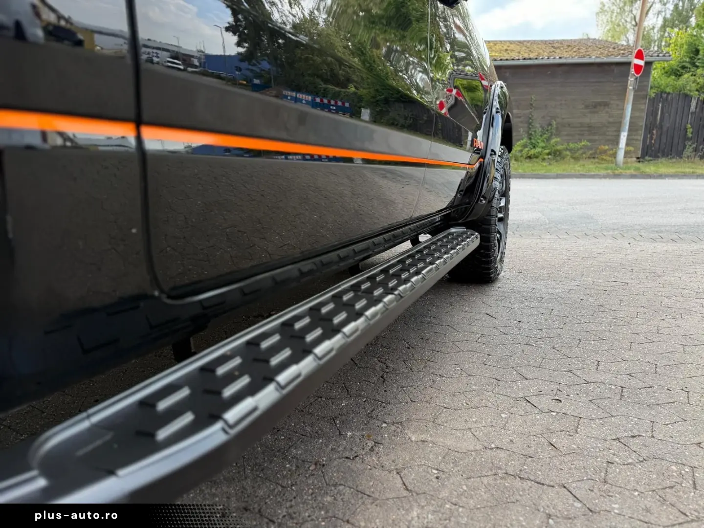DODGE V8 OFFROAD LIFT BÜGEL LED 4X4 NAVI AHK GARANTIE