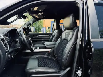 DODGE V8 OFFROAD LIFT BÜGEL LED 4X4 NAVI AHK GARANTIE