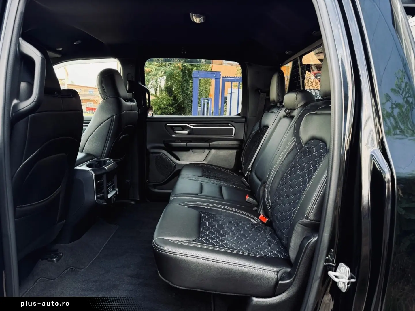 DODGE V8 OFFROAD LIFT BÜGEL LED 4X4 NAVI AHK GARANTIE