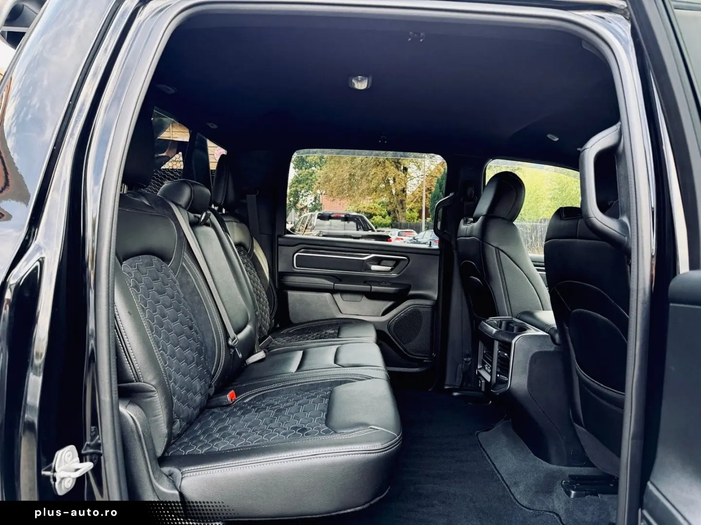 DODGE V8 OFFROAD LIFT BÜGEL LED 4X4 NAVI AHK GARANTIE