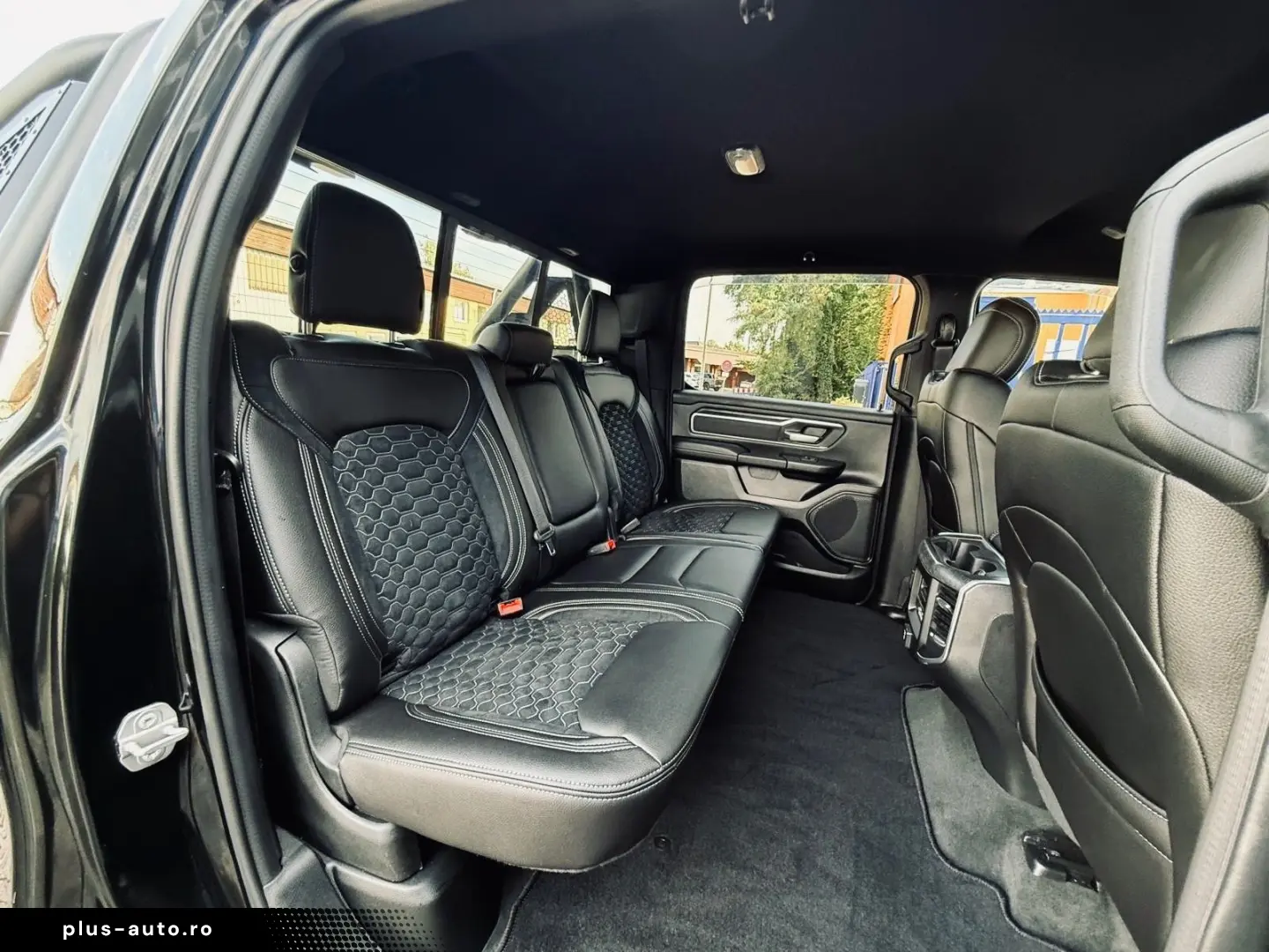 DODGE V8 OFFROAD LIFT BÜGEL LED 4X4 NAVI AHK GARANTIE