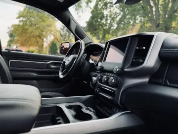 DODGE V8 OFFROAD LIFT BÜGEL LED 4X4 NAVI AHK GARANTIE