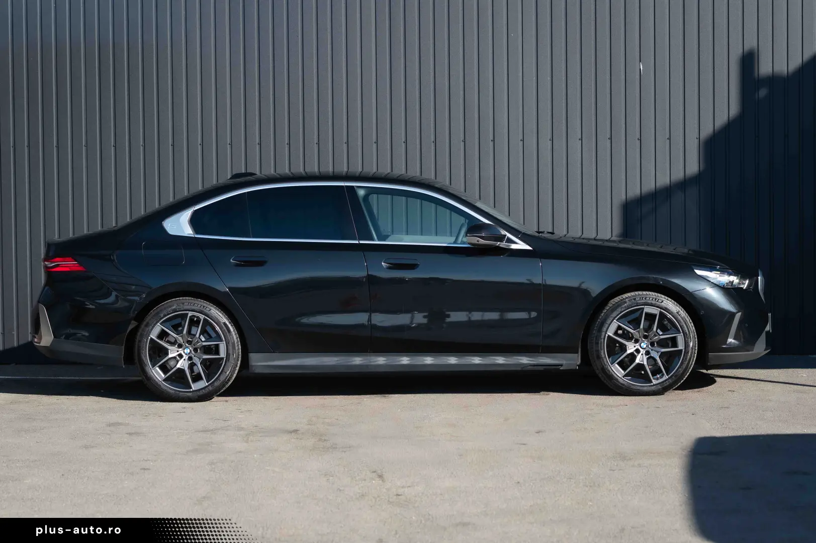 BMW Seria 5 520d xDrive Aut