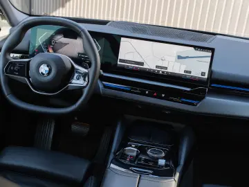 BMW Seria 5 520d xDrive Aut