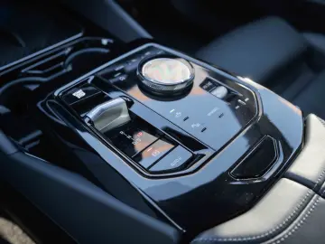 BMW Seria 5 520d xDrive Aut