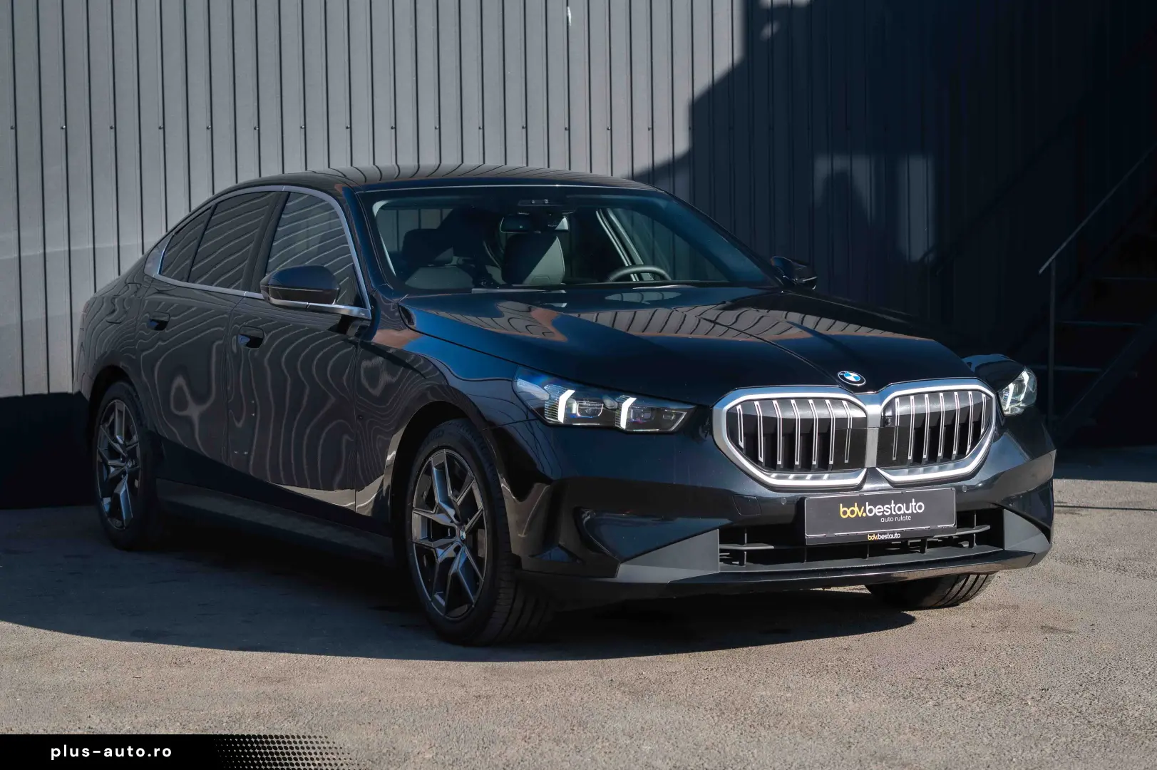 BMW Seria 5 520d xDrive Aut