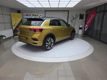 Volkswagen T-Roc 1.6 TDI IQ.DRIVE   ‘’R-Line”