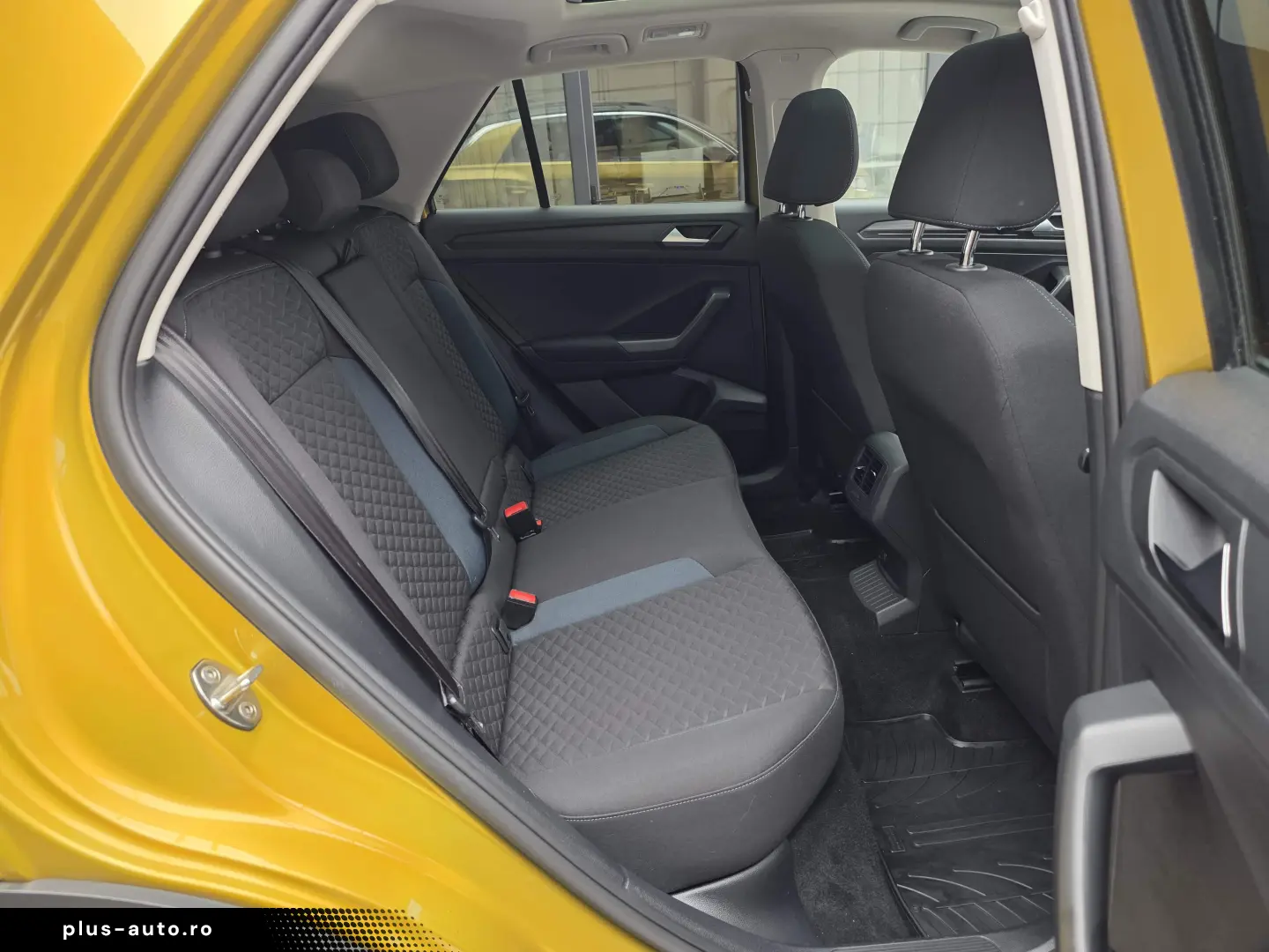 Volkswagen T-Roc 1.6 TDI IQ.DRIVE   ‘’R-Line”