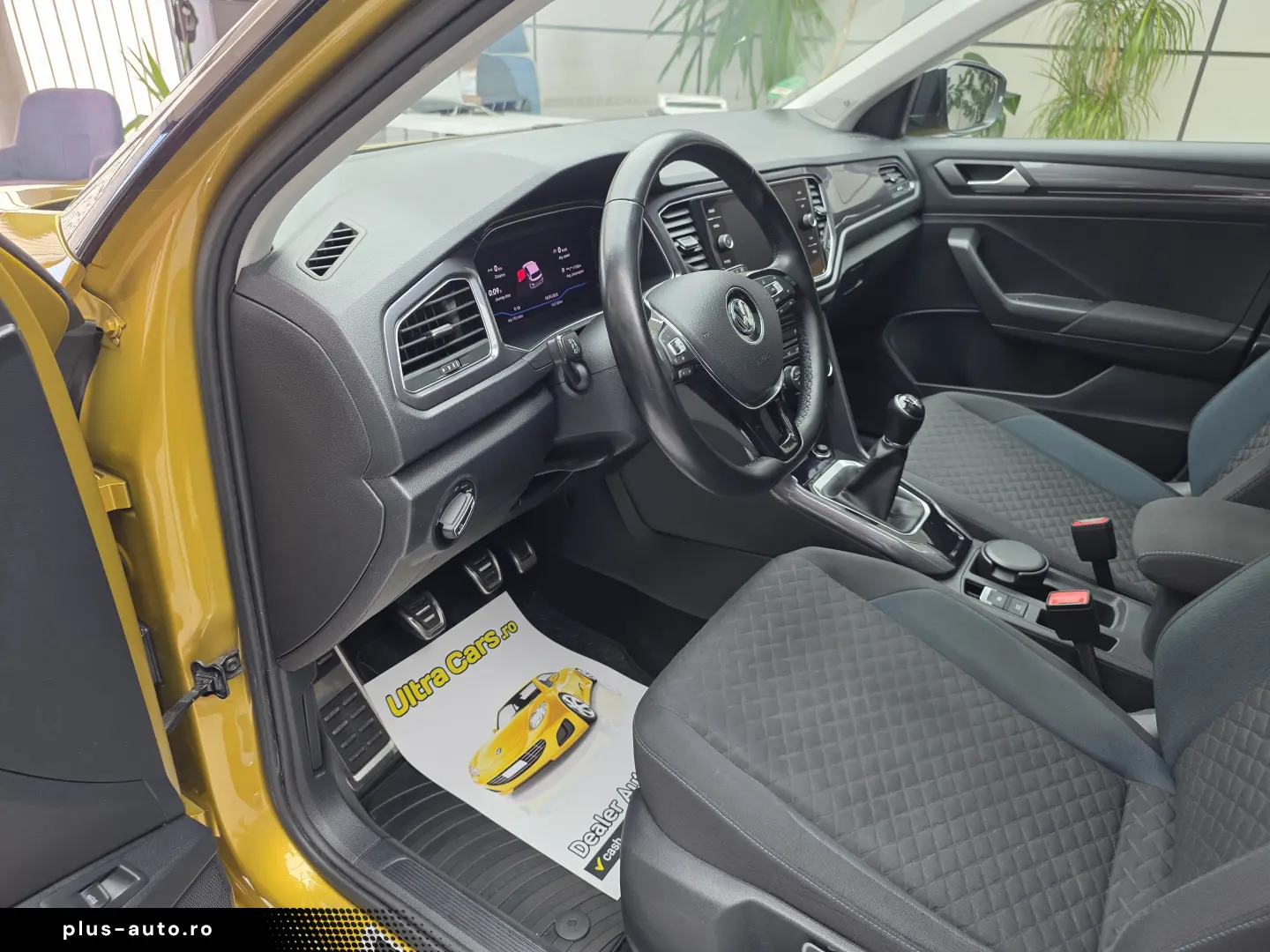 Volkswagen T-Roc 1.6 TDI IQ.DRIVE   ‘’R-Line”