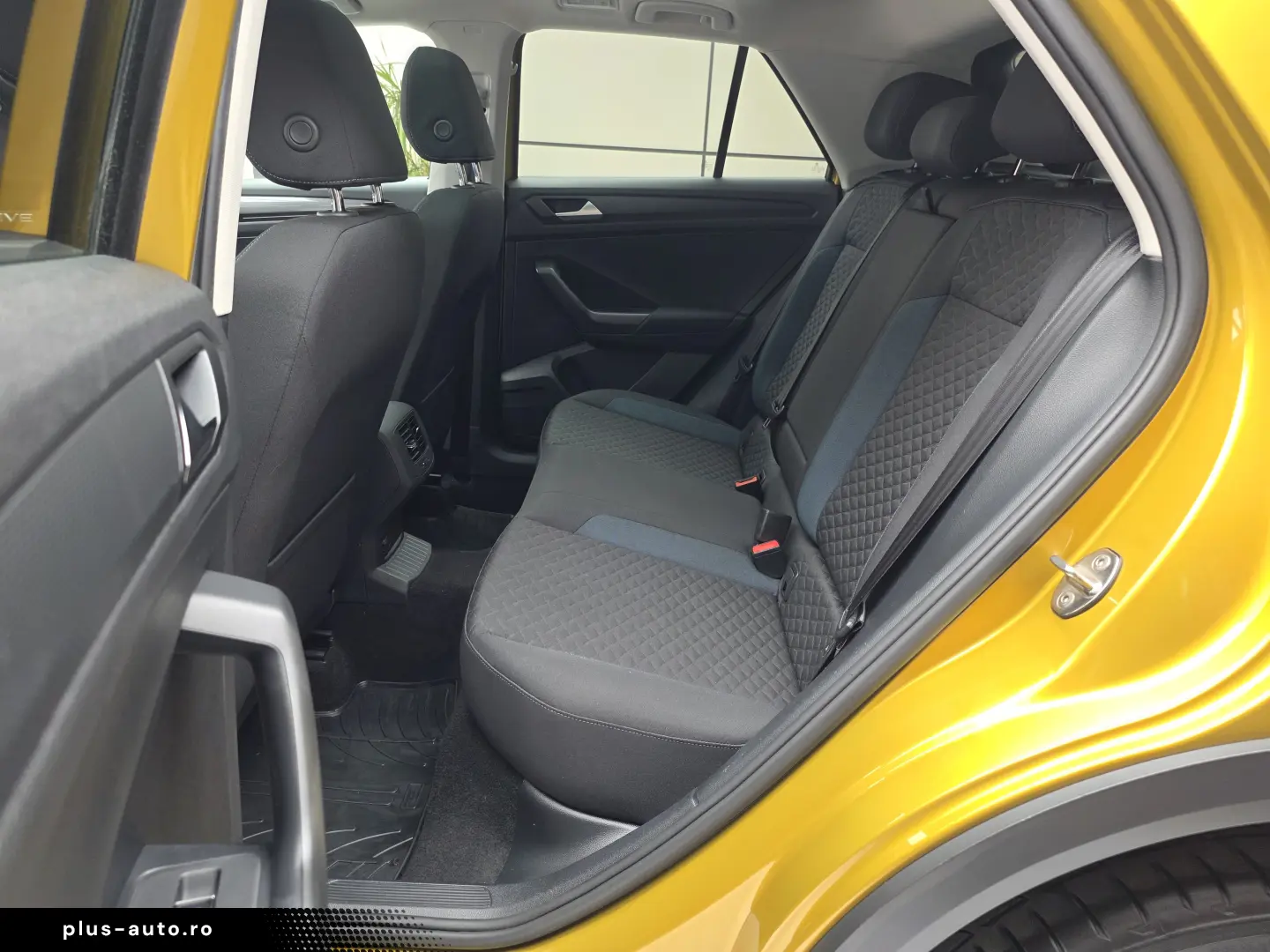 Volkswagen T-Roc 1.6 TDI IQ.DRIVE   ‘’R-Line”