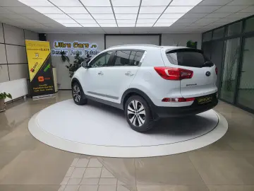 Kia Sportage 2.0CRDi  185cp   4WD  Automat