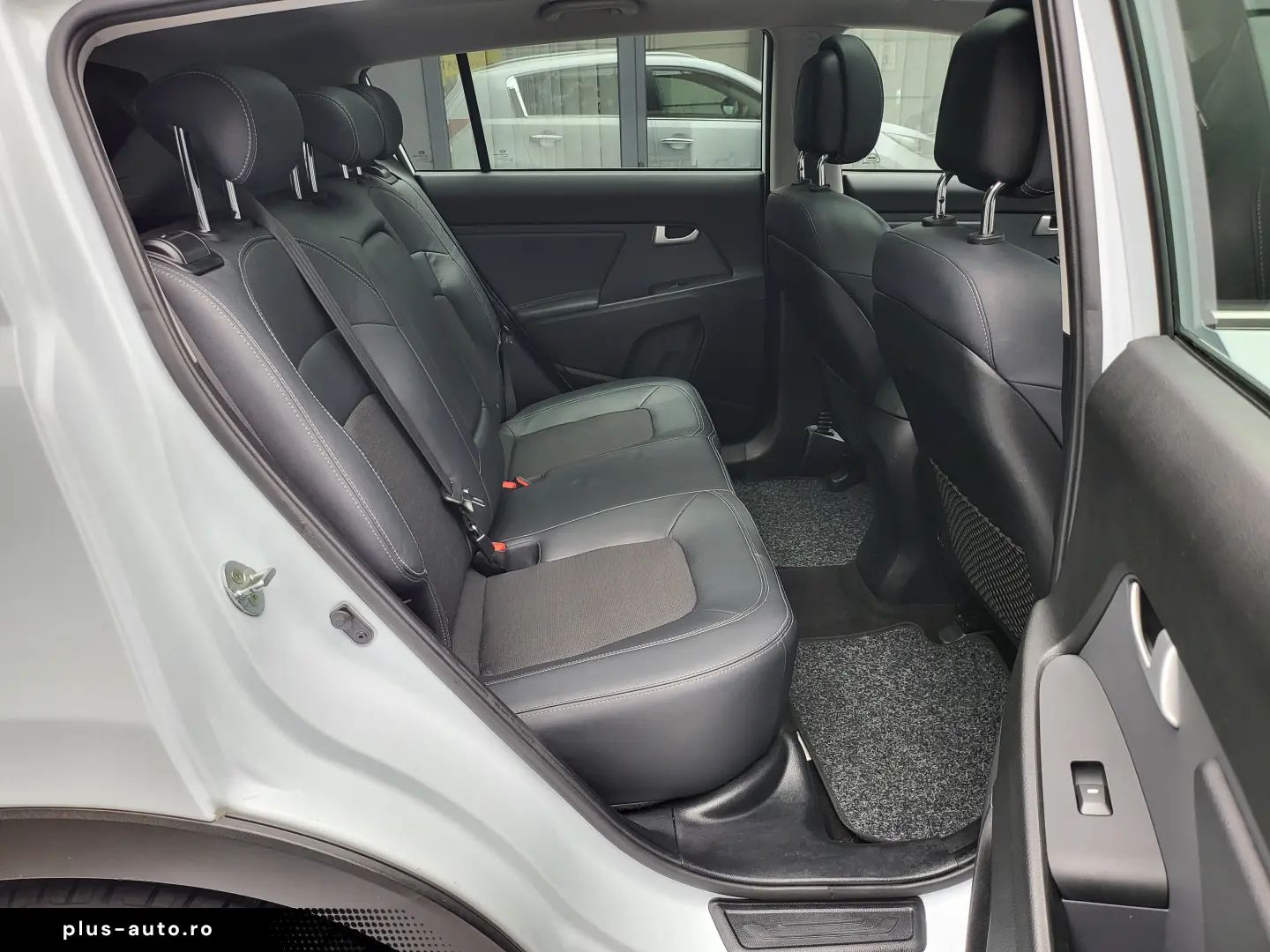 Kia Sportage 2.0CRDi  185cp   4WD  Automat