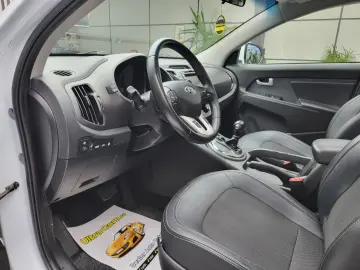 Kia Sportage 2.0CRDi  185cp   4WD  Automat