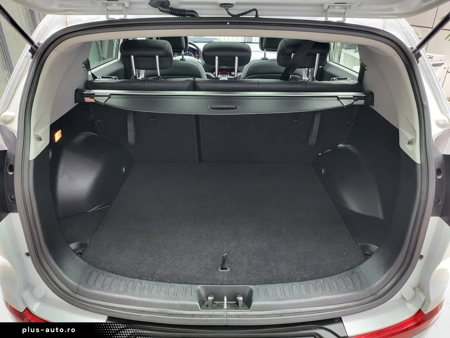 Kia Sportage 2.0CRDi  185cp   4WD  Automat