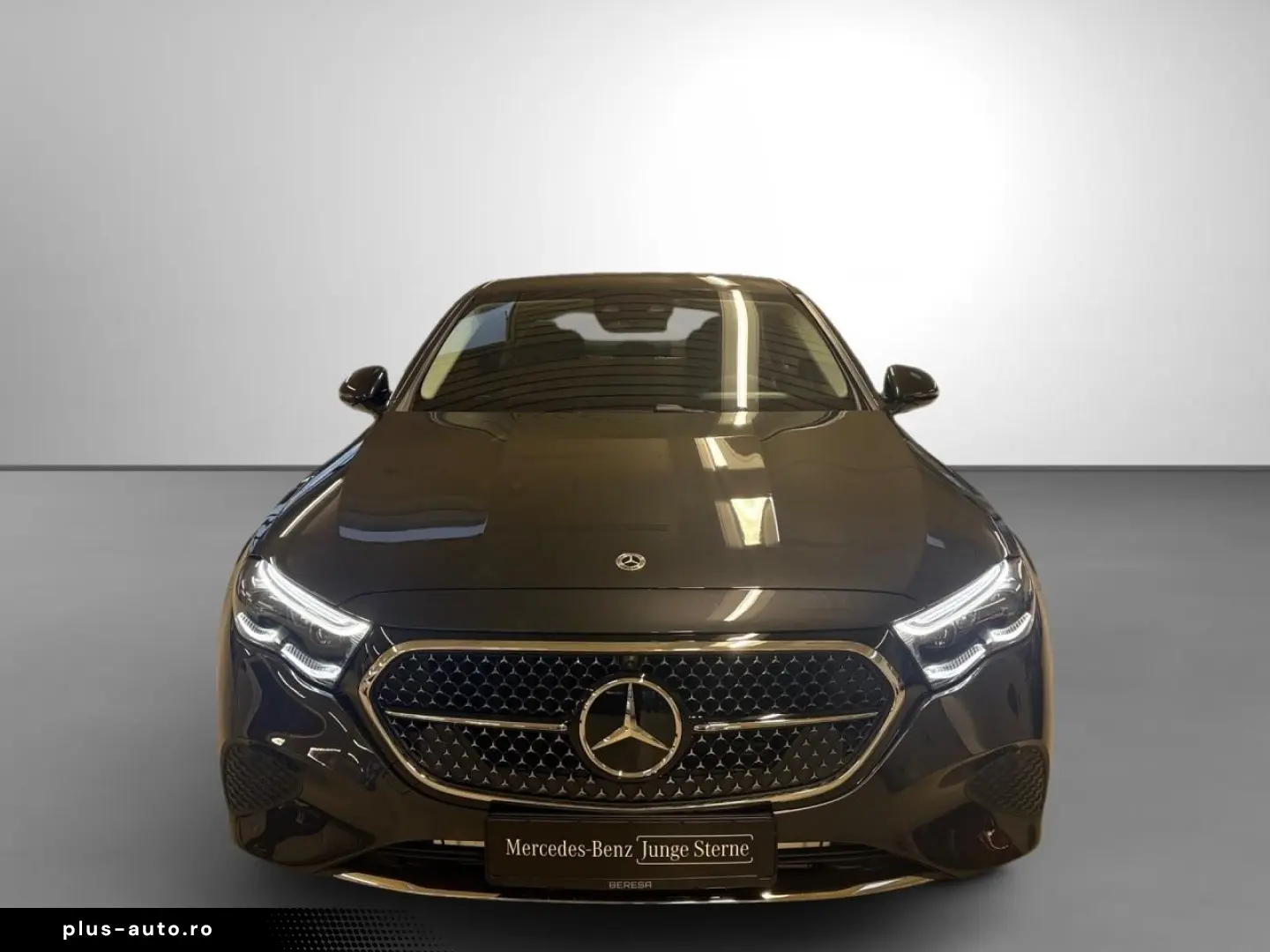 MERCEDES-BENZ E 300 e Avantgarde Distronic AHK Digital Light