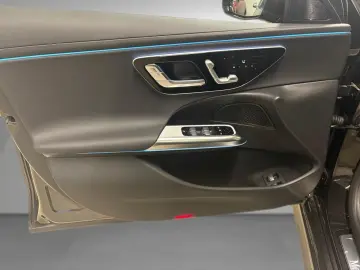 MERCEDES-BENZ E 300 e Avantgarde Distronic AHK Digital Light