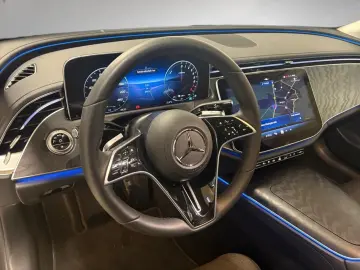 MERCEDES-BENZ E 300 e Avantgarde Distronic AHK Digital Light