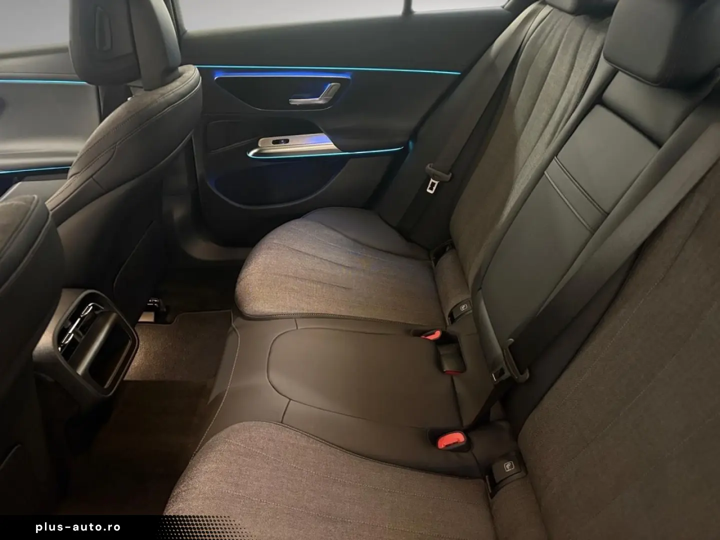 MERCEDES-BENZ E 300 e Avantgarde Distronic AHK Digital Light