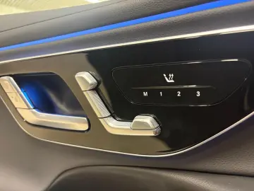 MERCEDES-BENZ E 300 e Avantgarde Distronic AHK Digital Light