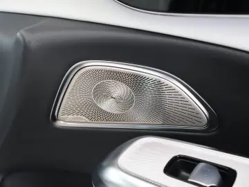 MERCEDES-BENZ E 220 d AMG Night Leder Sitzklima Airm&hellip;