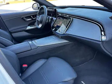 MERCEDES-BENZ E 53 AMG 4M  Hybrid Pano Sitzklima HUD 20 Zoll