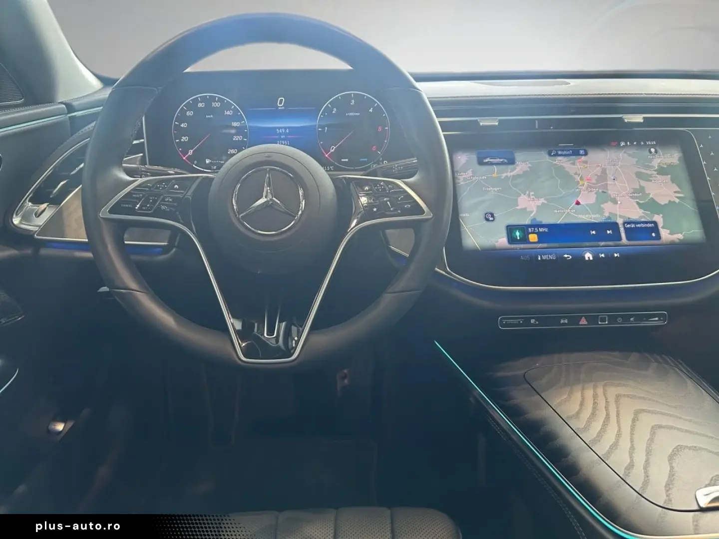 MERCEDES-BENZ E 450 d 4M Exclusive Pano Massage Sitz&hellip;