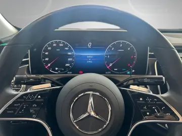 MERCEDES-BENZ E 450 d 4M Exclusive Pano Massage Sitz&hellip;