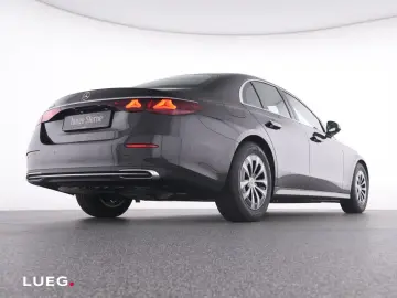 MERCEDES-BENZ E 200 Avantgarde NavPrem LED KeyG Dist&hellip;