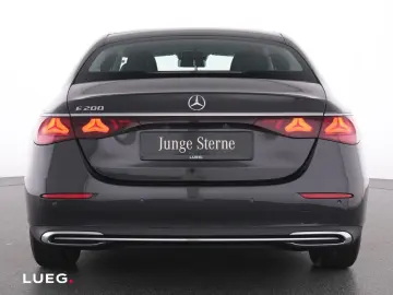 MERCEDES-BENZ E 200 Avantgarde NavPrem LED KeyG Dist&hellip;