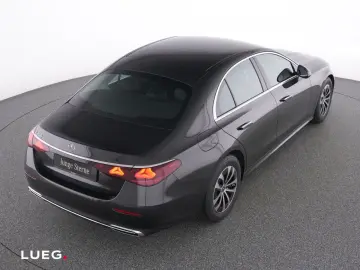 MERCEDES-BENZ E 200 Avantgarde NavPrem LED KeyG Dist&hellip;