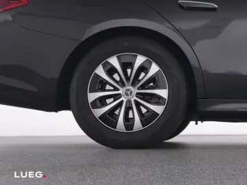 MERCEDES-BENZ E 200 Avantgarde NavPrem LED KeyG Dist&hellip;