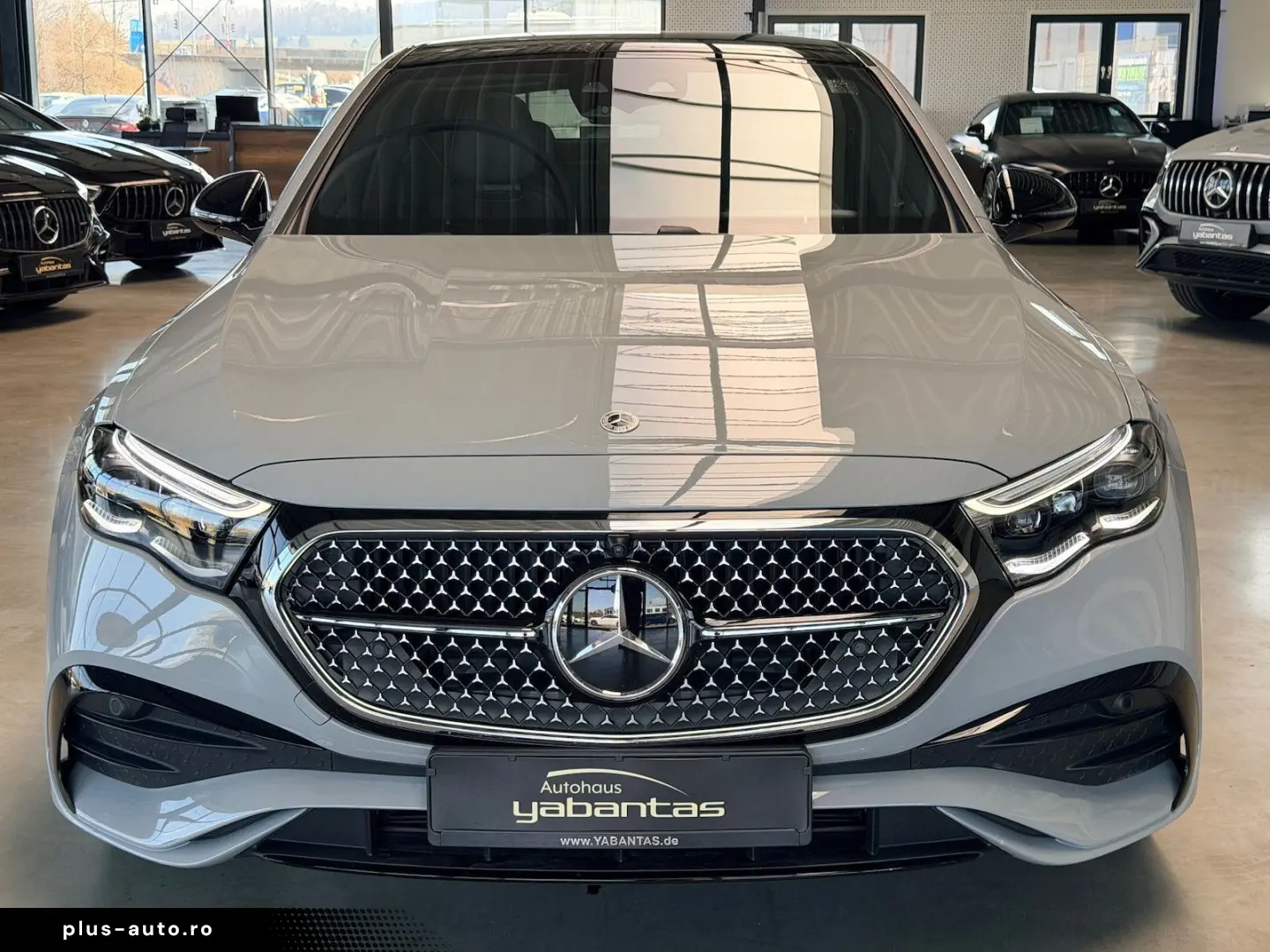 MERCEDES-BENZ E 300 de AMG Line Premium Plus Pano Ni&hellip;