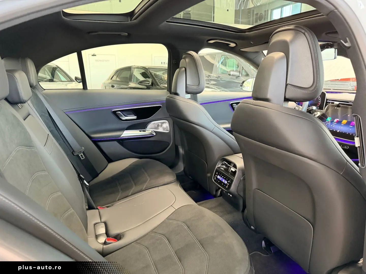 MERCEDES-BENZ E 300 de AMG Line Premium Plus Pano Ni&hellip;