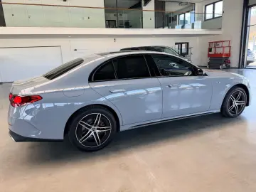 MERCEDES-BENZ E 300 de AMG Line Premium Plus Pano Ni&hellip;