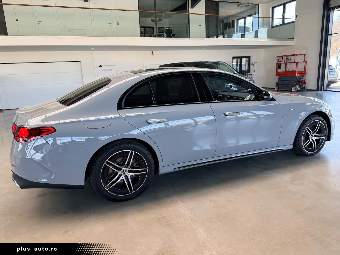 MERCEDES-BENZ E 300 de AMG Line Premium Plus Pano Ni&hellip;