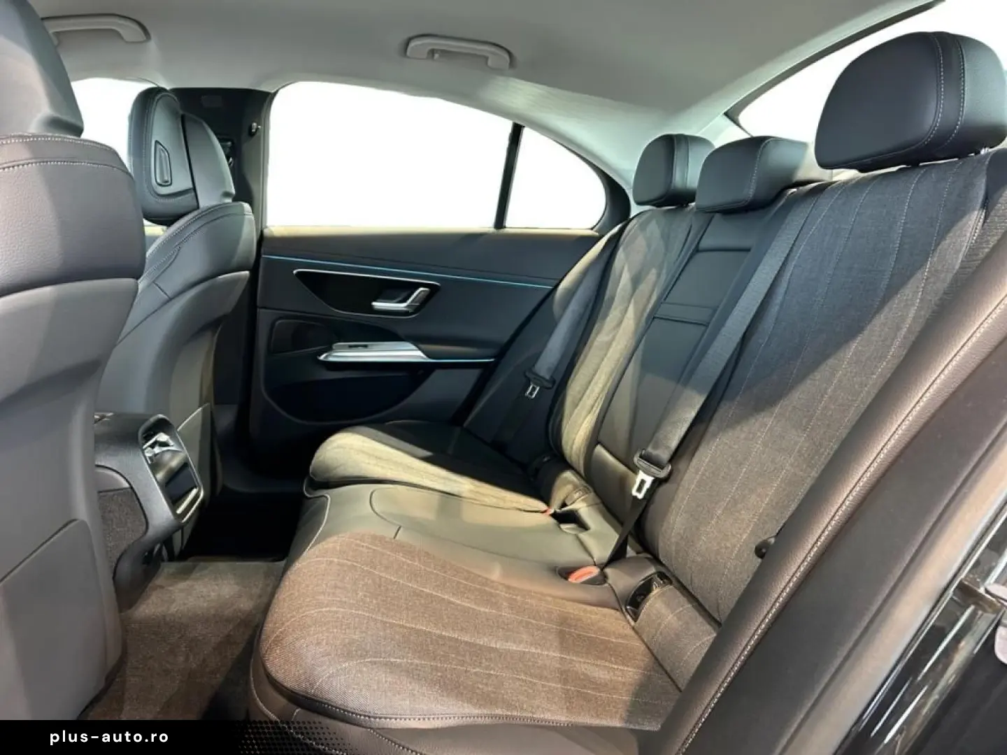 MERCEDES-BENZ E 200 Avantgarde Avantgarde MBUX Wide 360 Cam