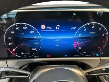 MERCEDES-BENZ E 200 Avantgarde Avantgarde MBUX Wide 360 Cam