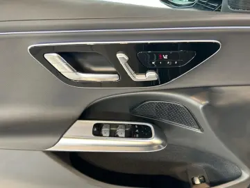 MERCEDES-BENZ E 200 Avantgarde Avantgarde MBUX Wide 360 Cam