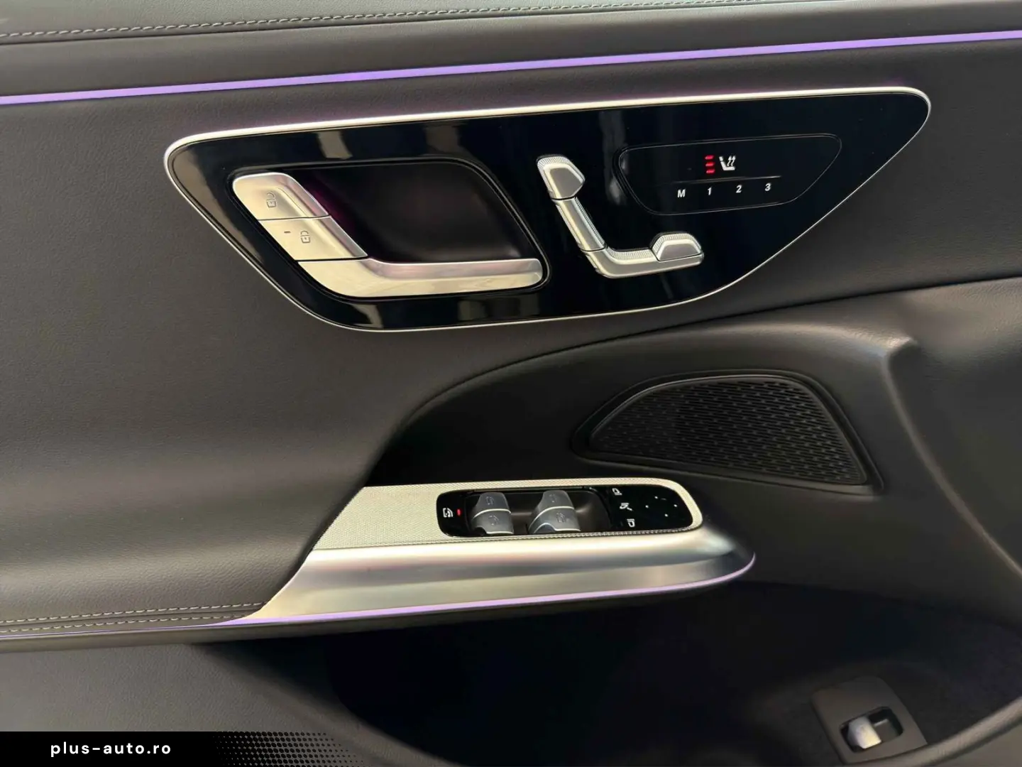 MERCEDES-BENZ E 300 de AMG NIGHT Digital Light Pano &hellip;