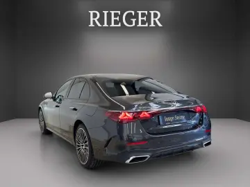 MERCEDES-BENZ E 300 de AMG NIGHT Digital Light Pano &hellip;