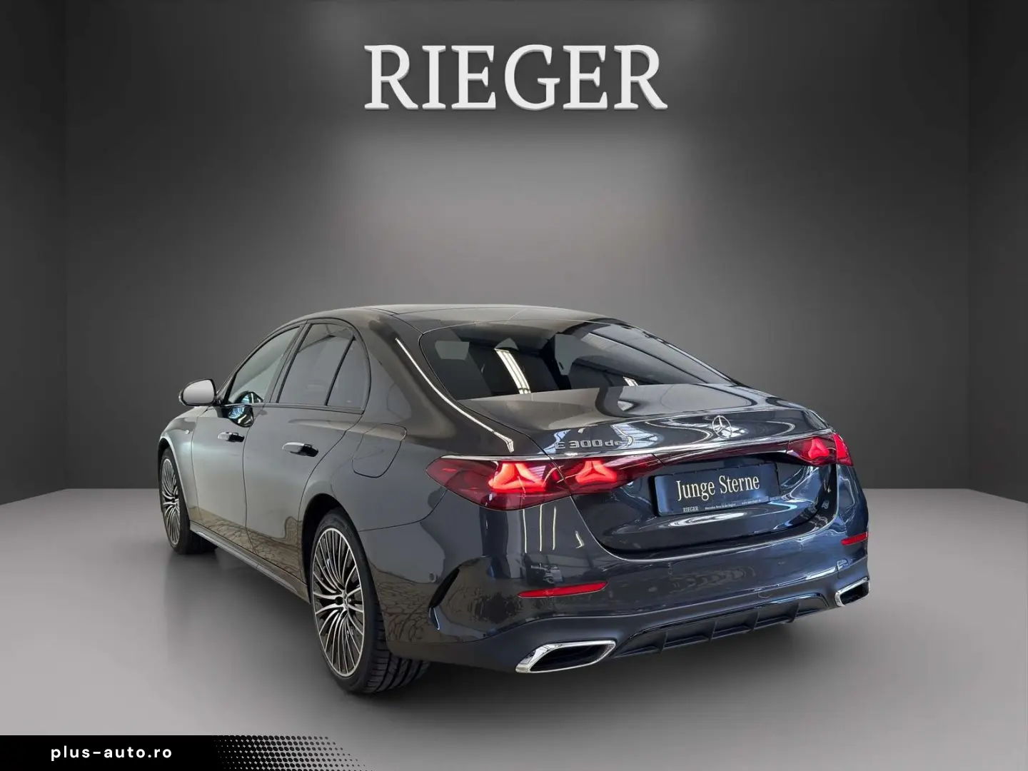 MERCEDES-BENZ E 300 de AMG NIGHT Digital Light Pano &hellip;