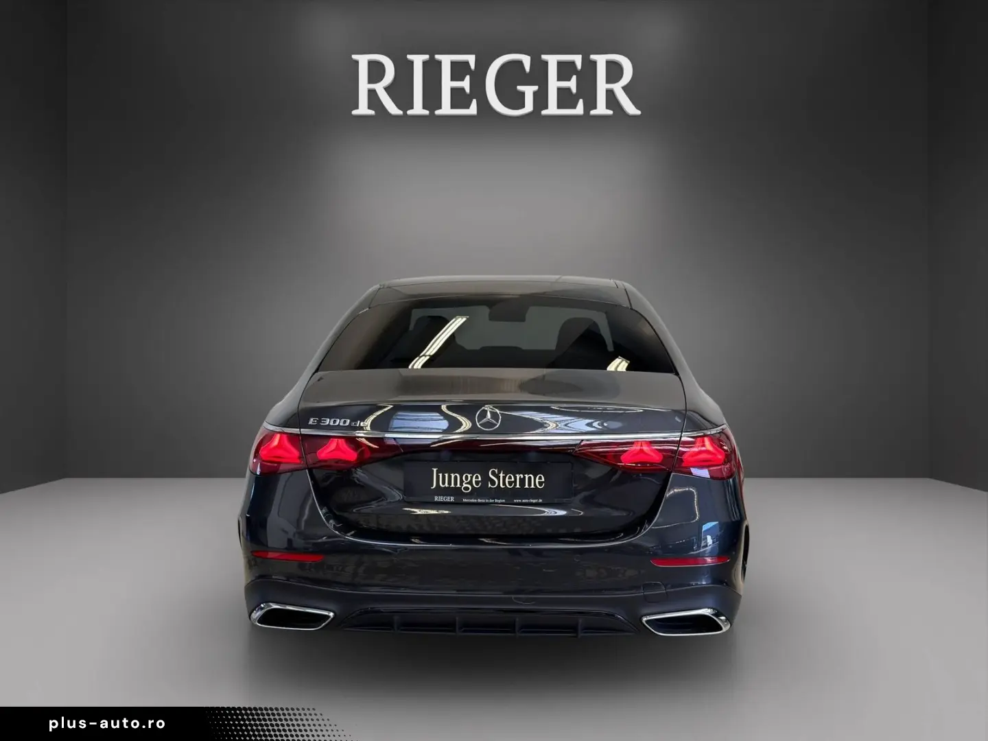 MERCEDES-BENZ E 300 de AMG NIGHT Digital Light Pano &hellip;