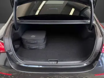 MERCEDES-BENZ E 300 de AMG NIGHT Digital Light Pano &hellip;