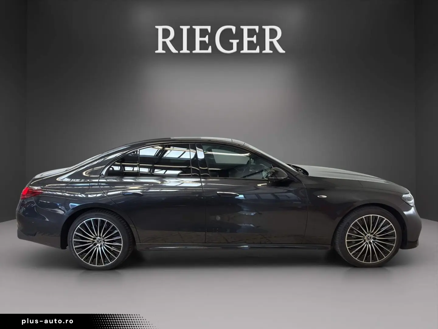 MERCEDES-BENZ E 300 de AMG NIGHT Digital Light Pano &hellip;