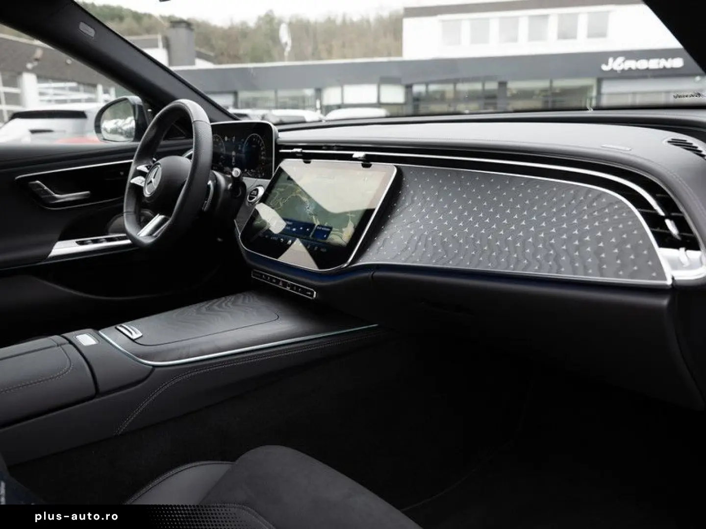 MERCEDES-BENZ E 300 e AMG-Sport LED Cam Burm Night D&hellip;