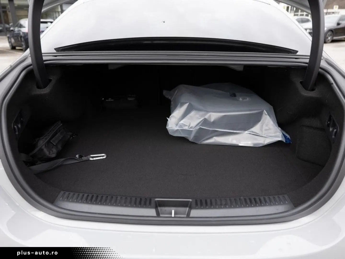 MERCEDES-BENZ E 300 e AMG-Sport LED Cam Burm Night D&hellip;